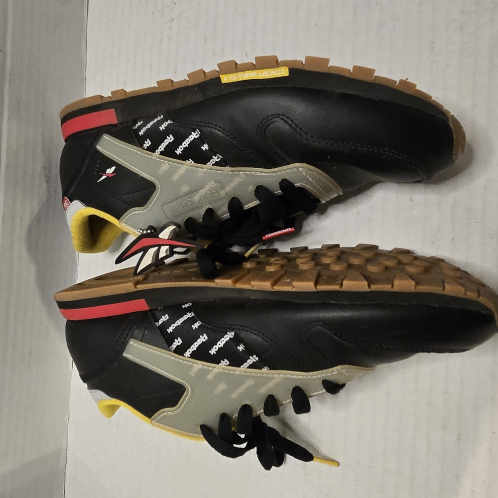 Black and Tan Trail Sneakers with Rugged Tread
